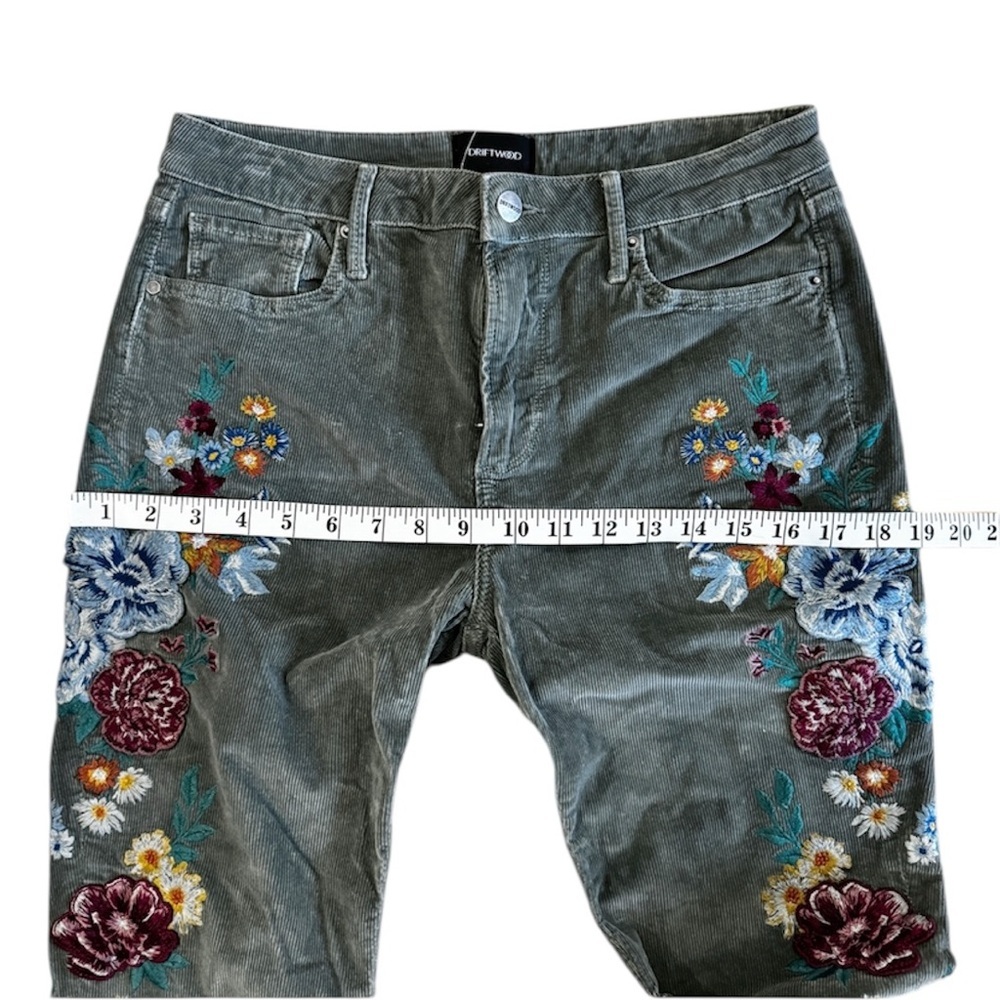 Free People x Driftwood Farrah
Embroidered Cord Flare Jeans Sz 28 - Picture 8 of 10